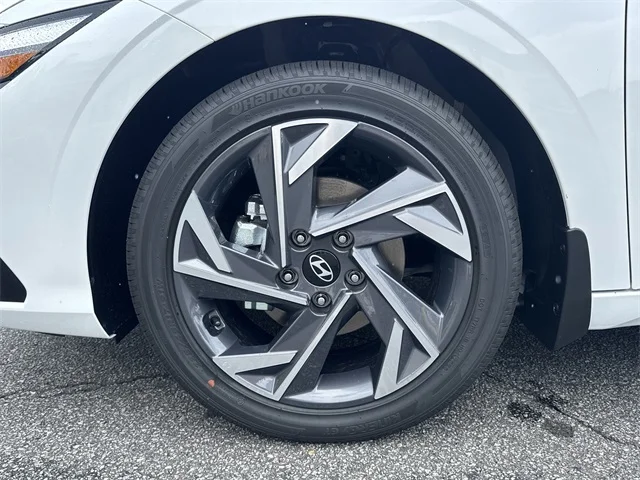 Nuevos HYUNDAI ELANTRA at Gainesville Hyundai in Gainesville