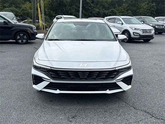 Nuevos HYUNDAI ELANTRA at Gainesville Hyundai in Gainesville