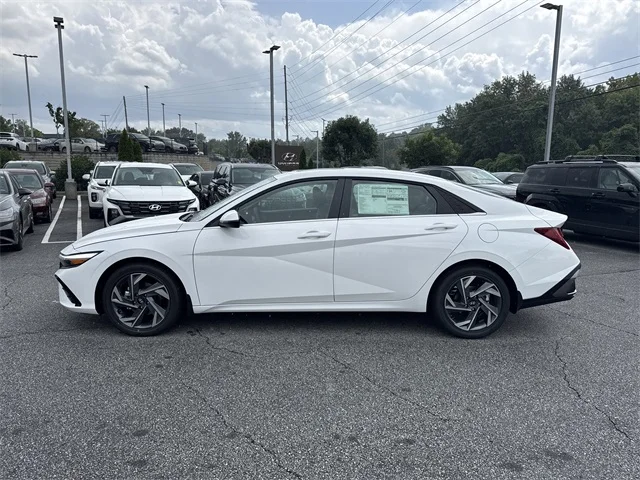 Nuevos HYUNDAI ELANTRA at Gainesville Hyundai in Gainesville