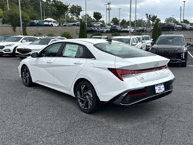 Nuevos HYUNDAI ELANTRA at Gainesville Hyundai in Gainesville