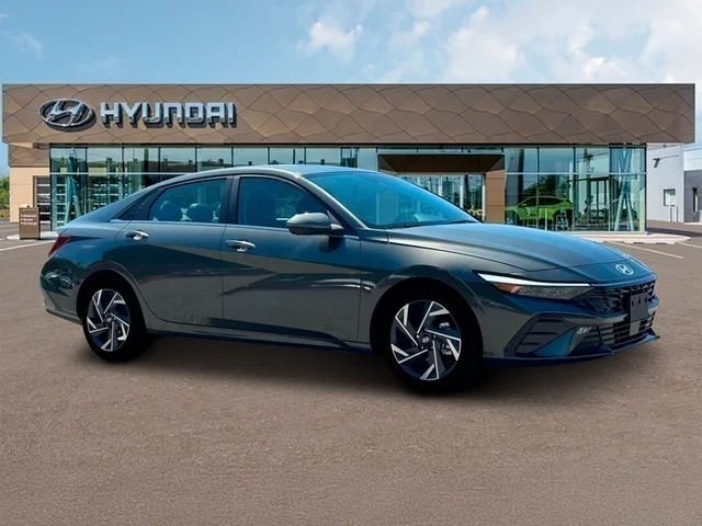 Nuevos HYUNDAI ELANTRA at Tustin Hyundai in Tustin   