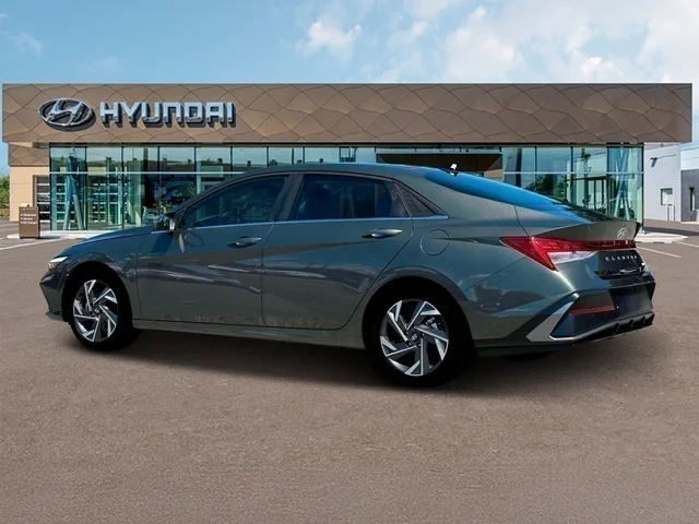 Nuevos HYUNDAI ELANTRA at Tustin Hyundai in Tustin   
