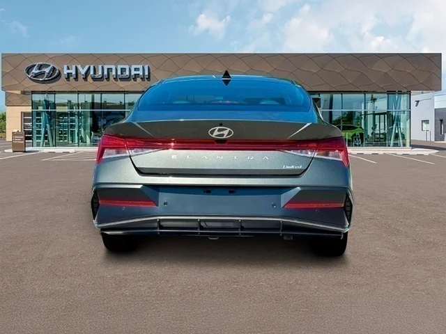 Nuevos HYUNDAI ELANTRA at Tustin Hyundai in Tustin   