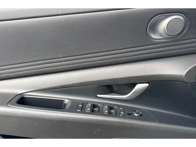 SEMINUEVOS HYUNDAI Elantra at ELK GROVE in Elk Grove Buick GMC