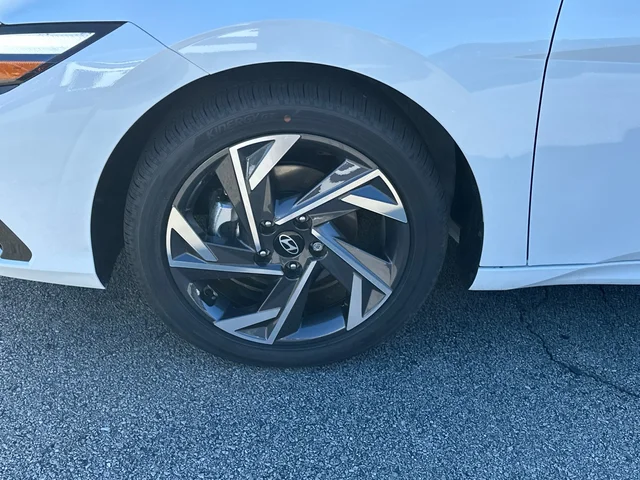 Nuevos HYUNDAI ELANTRA at Gainesville Hyundai in Gainesville