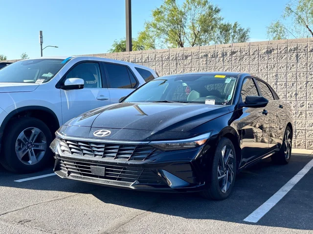 SEMINUEVOS HYUNDAI Elantra a Estados en autogozo