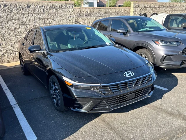 SEMINUEVOS HYUNDAI Elantra a Estados en autogozo