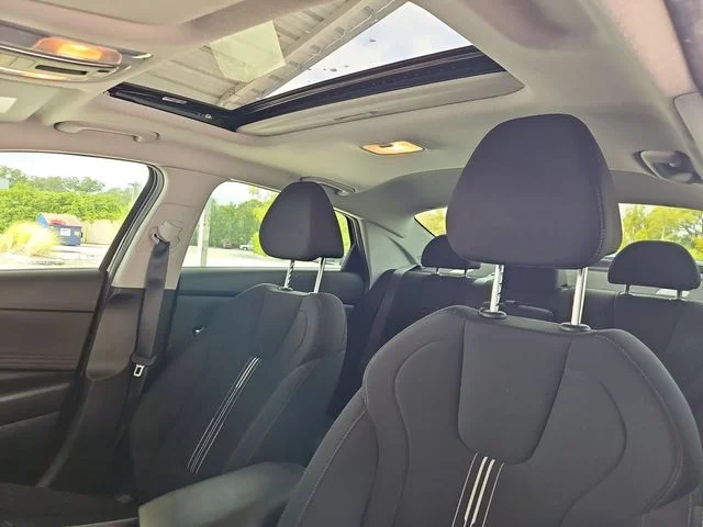 SEMINUEVOS HYUNDAI Elantra a Estados en autogozo