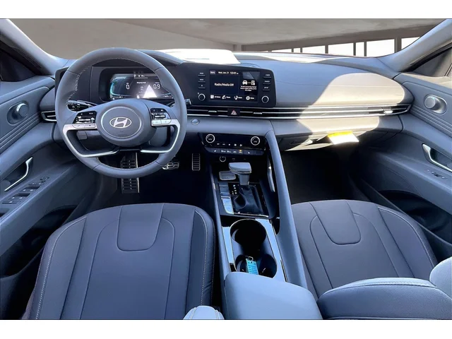 Nuevos HYUNDAI ELANTRA à Estados chez autogozo