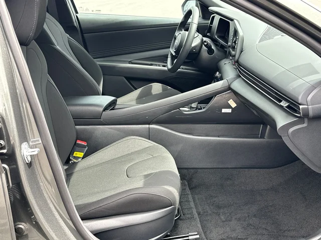 Nuevos HYUNDAI ELANTRA à Estados chez autogozo