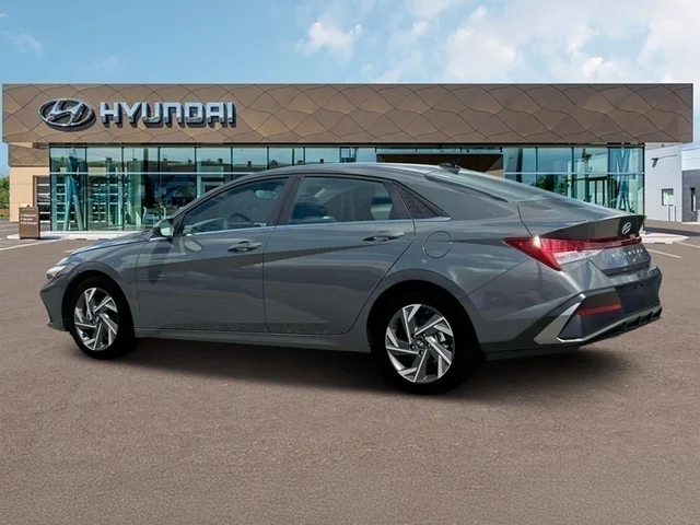 Nuevos HYUNDAI ELANTRA at Tustin Hyundai in Tustin   