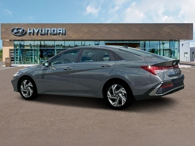Nuevos HYUNDAI ELANTRA at Tustin Hyundai in Tustin   
