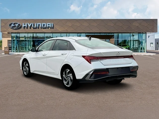 Nuevos HYUNDAI ELANTRA at Tustin Hyundai in Tustin   