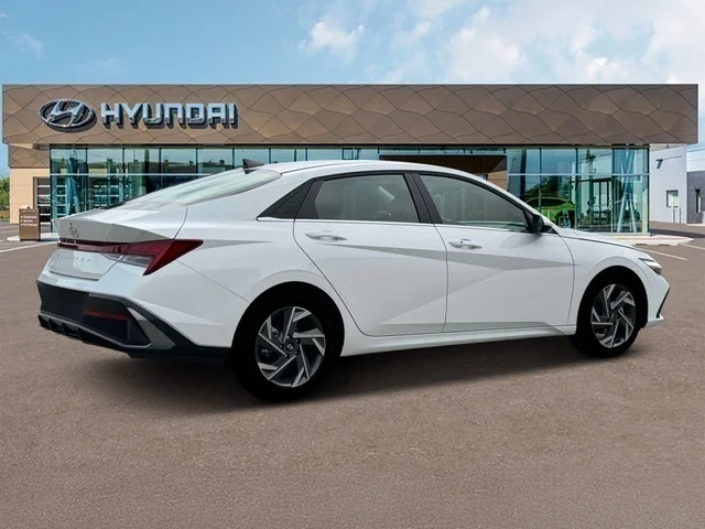 Nuevos HYUNDAI ELANTRA at Tustin Hyundai in Tustin   