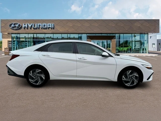 Nuevos HYUNDAI ELANTRA at Tustin Hyundai in Tustin   