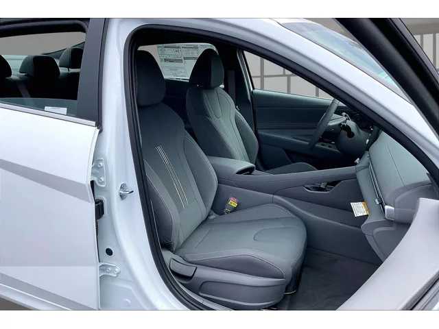 Nuevos HYUNDAI ELANTRA à Estados chez autogozo