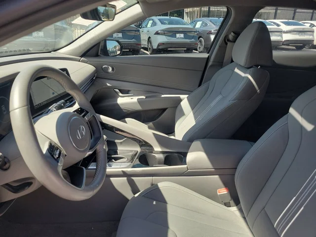 SEMINUEVOS HYUNDAI Elantra a Estados en autogozo