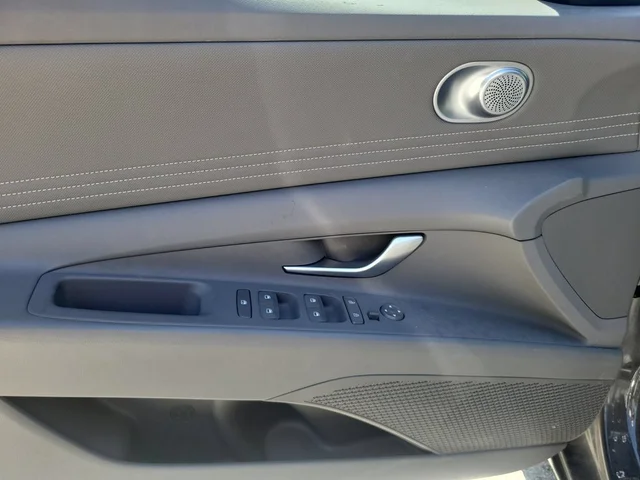 SEMINUEVOS HYUNDAI Elantra a Estados en autogozo