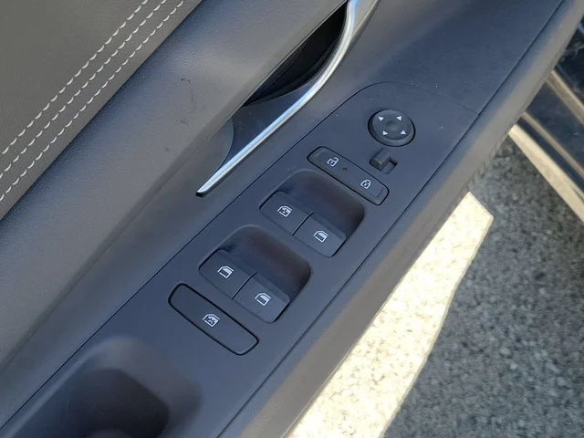SEMINUEVOS HYUNDAI Elantra a Estados en autogozo