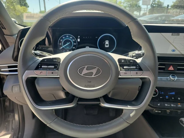 SEMINUEVOS HYUNDAI Elantra a Estados en autogozo