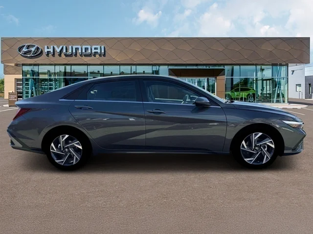Nuevos HYUNDAI ELANTRA at Tustin Hyundai in Tustin   