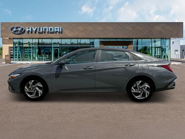 Nuevos HYUNDAI ELANTRA at Tustin Hyundai in Tustin   