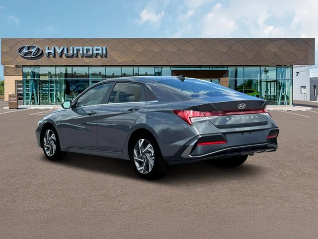 Nuevos HYUNDAI ELANTRA at Tustin Hyundai in Tustin   