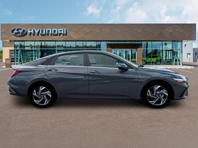 Nuevos HYUNDAI ELANTRA at Tustin Hyundai in Tustin   