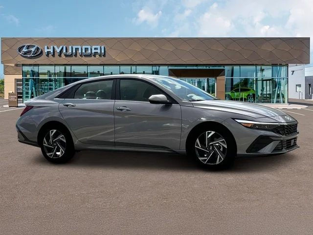 Nuevos HYUNDAI ELANTRA at Tustin Hyundai in Tustin   