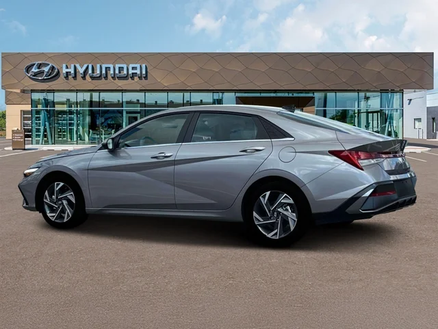 Nuevos HYUNDAI ELANTRA at Tustin Hyundai in Tustin   