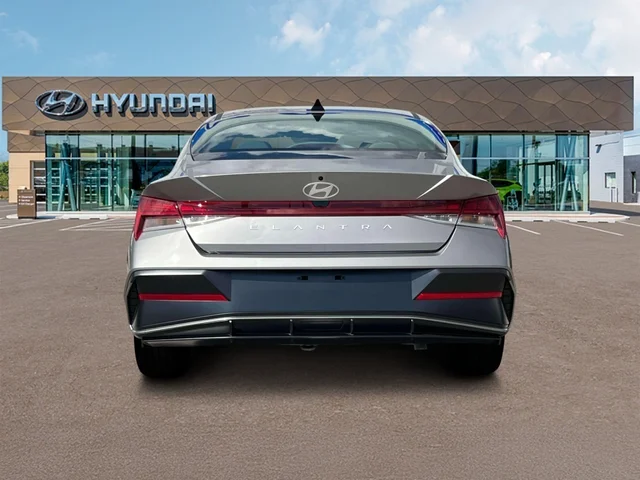 Nuevos HYUNDAI ELANTRA at Tustin Hyundai in Tustin   