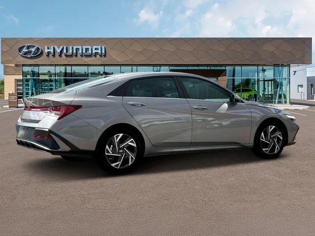 Nuevos HYUNDAI ELANTRA at Tustin Hyundai in Tustin   