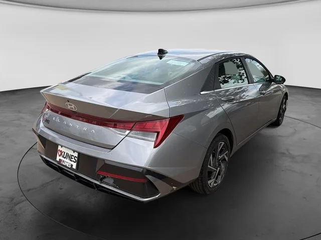 SEMINUEVOS HYUNDAI Elantra a Estados en autogozo