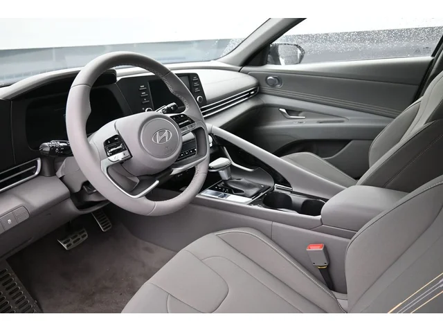 Nuevos HYUNDAI ELANTRA à Estados chez autogozo