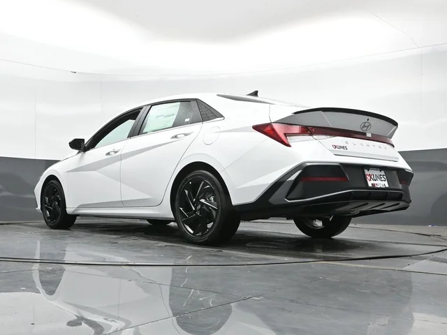 Nuevos HYUNDAI ELANTRA à Estados chez autogozo