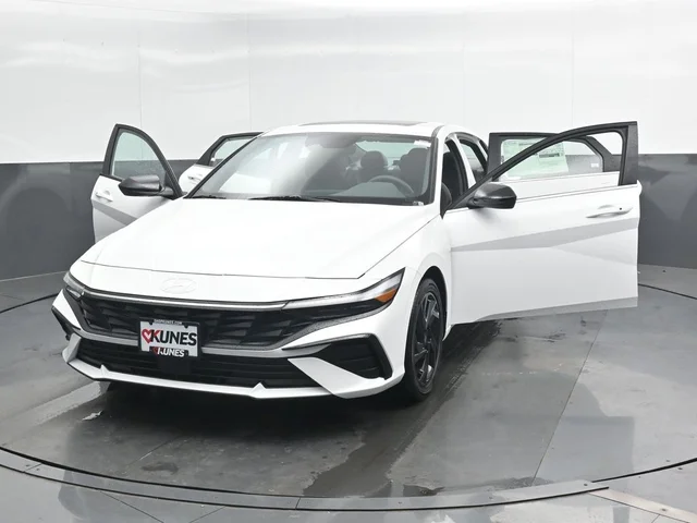 Nuevos HYUNDAI ELANTRA à Estados chez autogozo