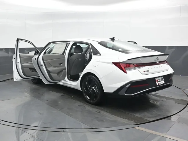Nuevos HYUNDAI ELANTRA à Estados chez autogozo