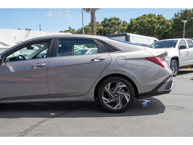 SEMINUEVOS HYUNDAI Elantra a Estados en autogozo