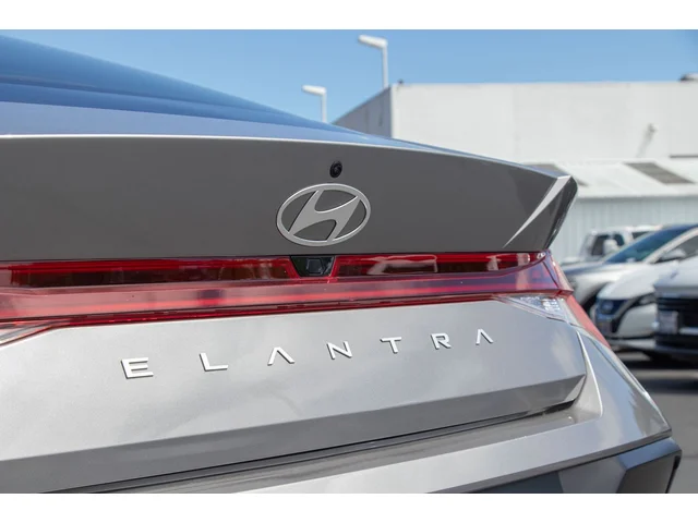 SEMINUEVOS HYUNDAI Elantra a Estados en autogozo