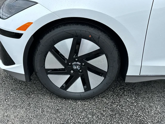 Nuevos HYUNDAI IONIQ 6 at Gainesville Hyundai in Gainesville