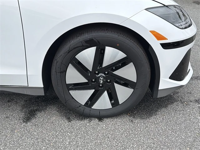 Nuevos HYUNDAI IONIQ 6 at Gainesville Hyundai in Gainesville