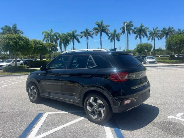 SEMINUEVOS HYUNDAI Venue a Estados en autogozo