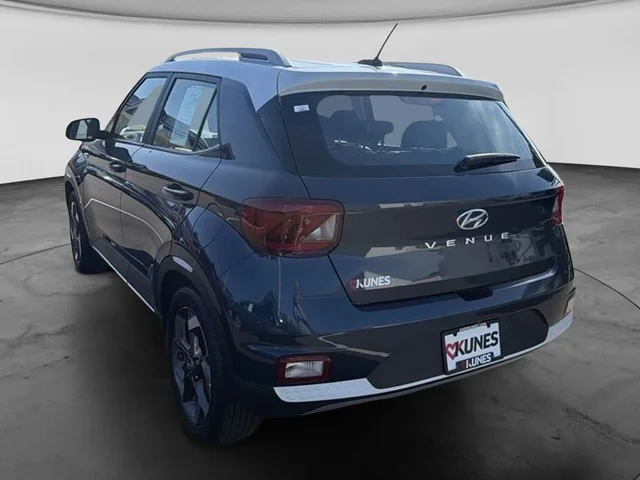 Nuevos HYUNDAI VENUE à Estados chez autogozo
