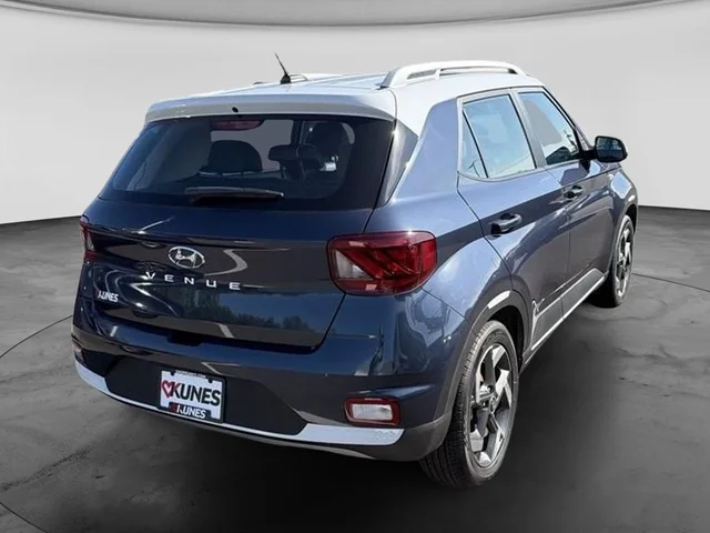 Nuevos HYUNDAI VENUE à Estados chez autogozo