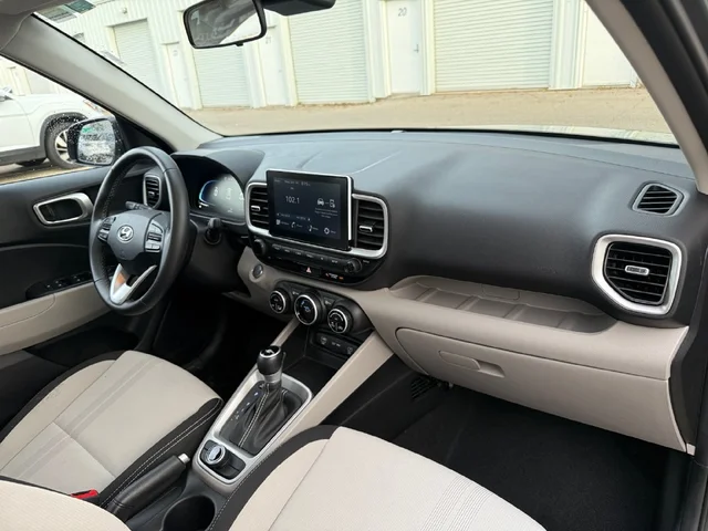 SEMINUEVOS HYUNDAI Venue a Estados en autogozo