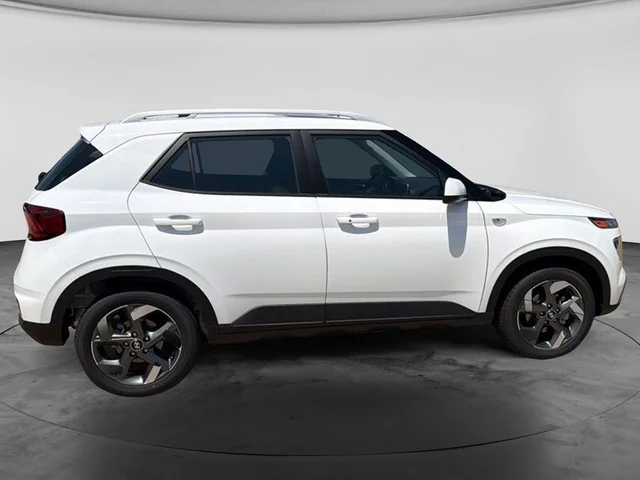 Nuevos HYUNDAI VENUE à Estados chez autogozo