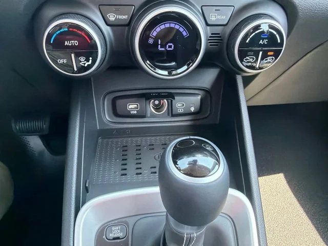 Nuevos HYUNDAI VENUE à Estados chez autogozo