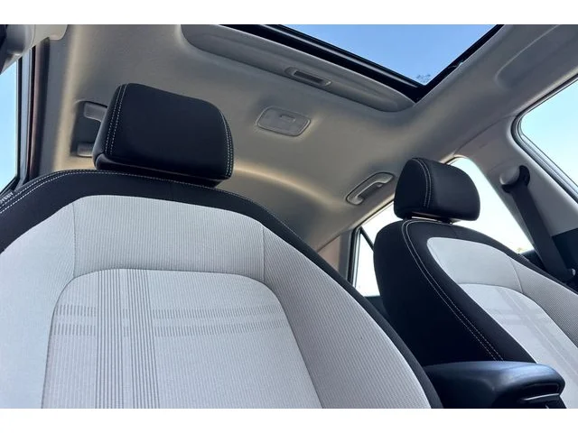 SEMINUEVOS HYUNDAI Venue at ELK GROVE in Elk Grove Buick GMC