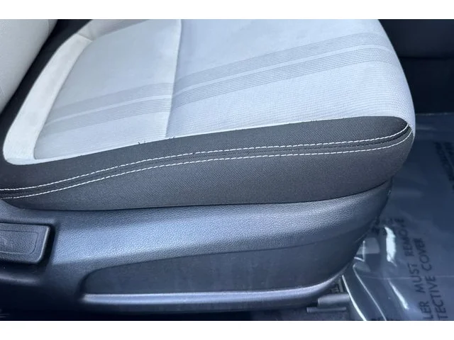 SEMINUEVOS HYUNDAI Venue at ELK GROVE in Elk Grove Buick GMC