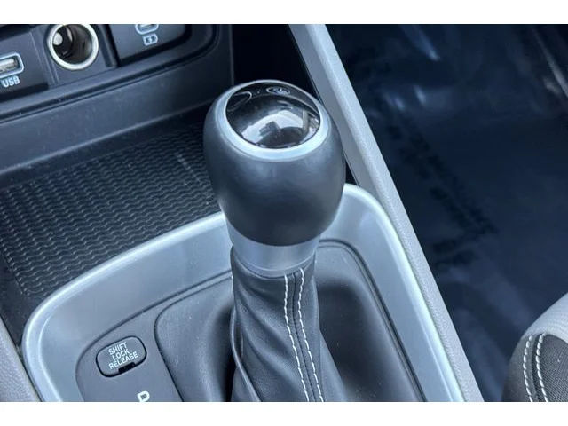 SEMINUEVOS HYUNDAI Venue at ELK GROVE in Elk Grove Buick GMC